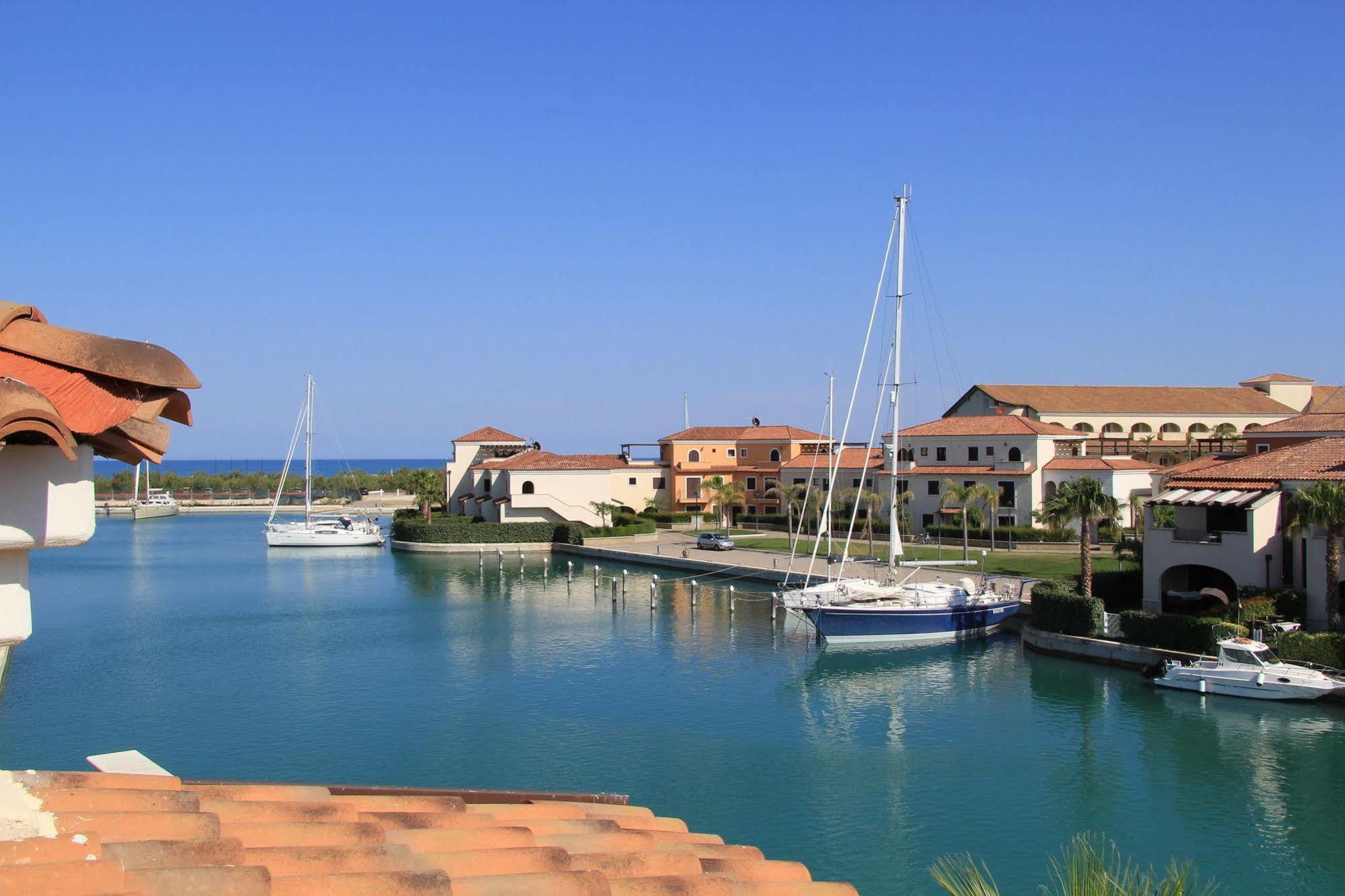Marinagri Greenblu Hotel Policoro Exterior foto